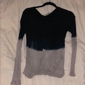 Tie-Dye Low Cut Long Sleeve